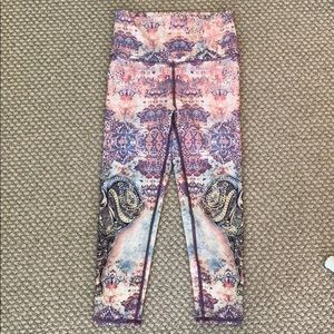 Cropped workout leggings